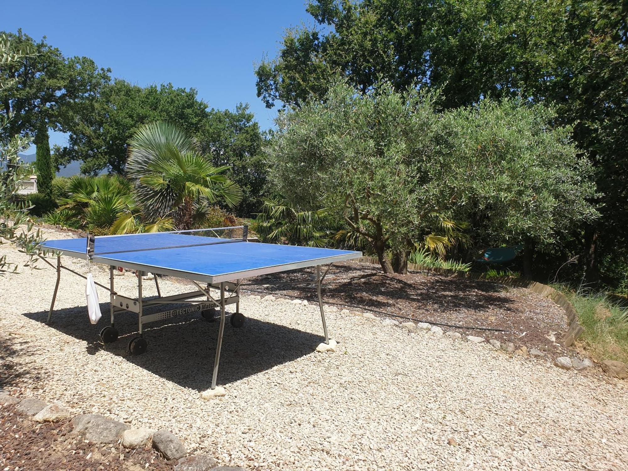 Chambre D'Hotes La Tour-dʼAigues Екстериор снимка